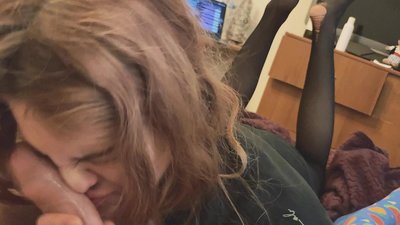 Mometso, pantyhose e tabohileng le lirethe tse tabohileng ho monate ho kopana